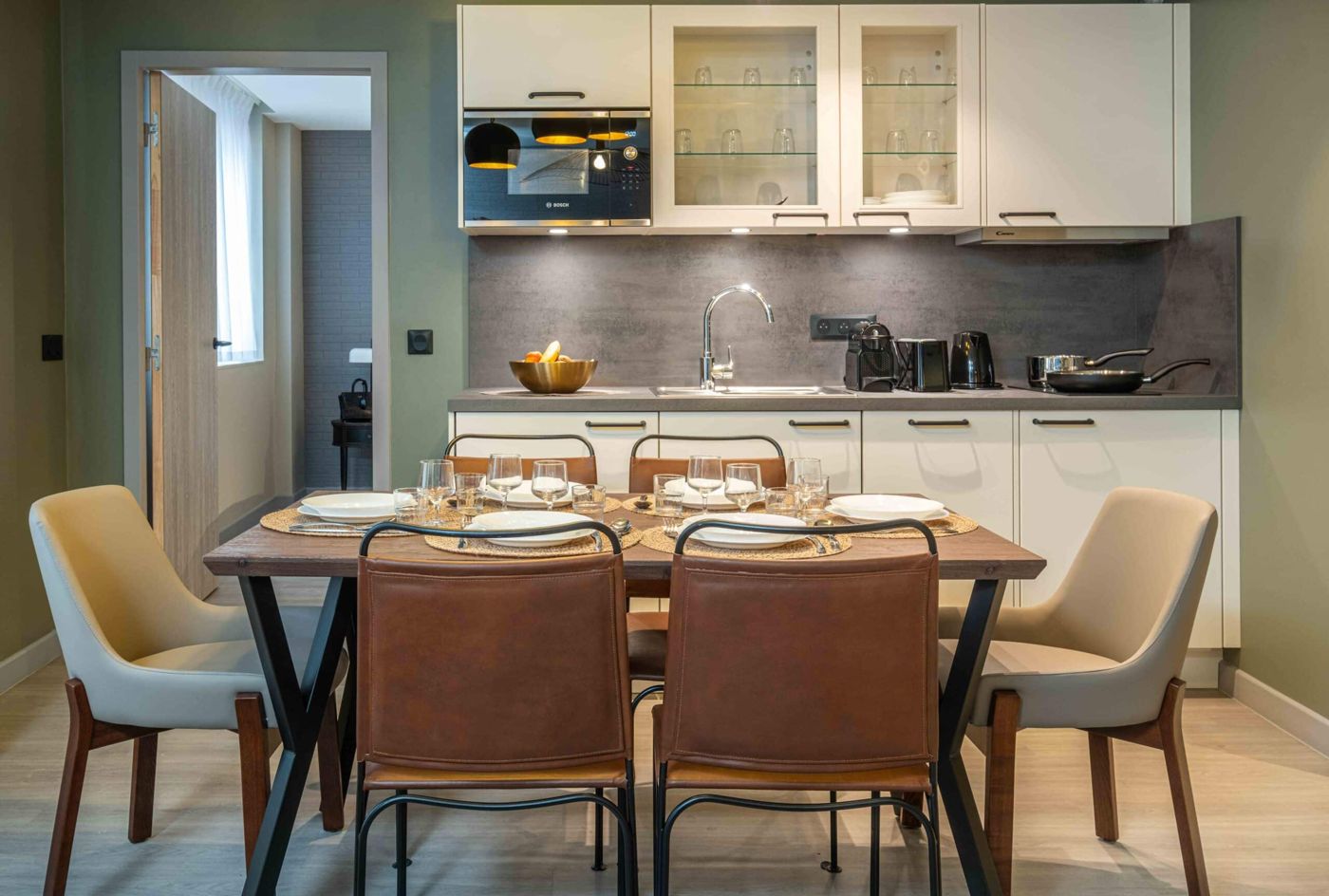 East Paris Suite