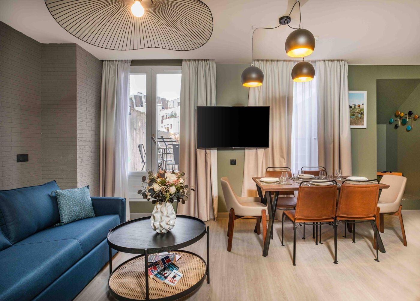 East Paris Suite