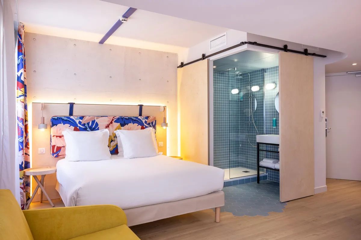 Urban Hotel