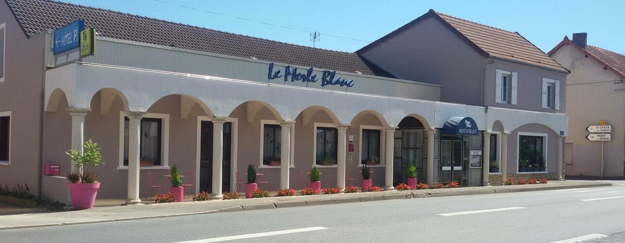 Hôtel-Restaurant Le Merle Blanc