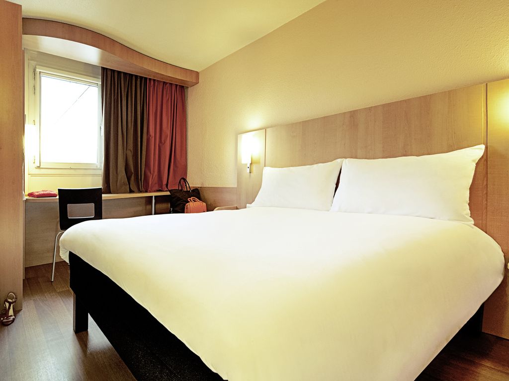 Ibis Calais