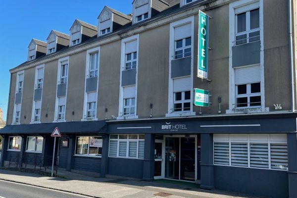 Brit Hotel