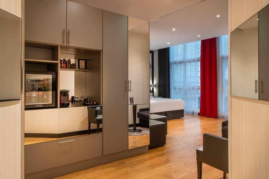 L'Empire Paris