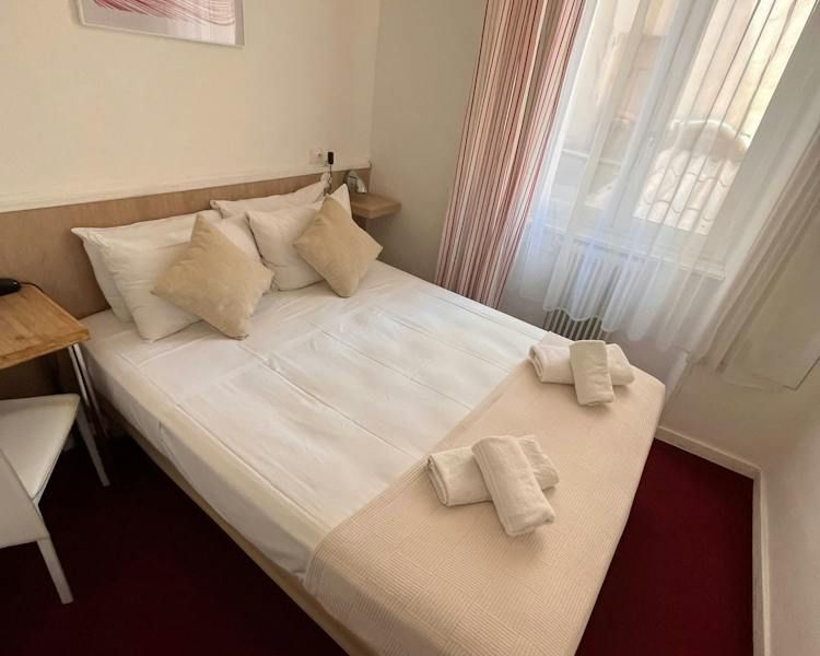 Azurene Royal Hotel