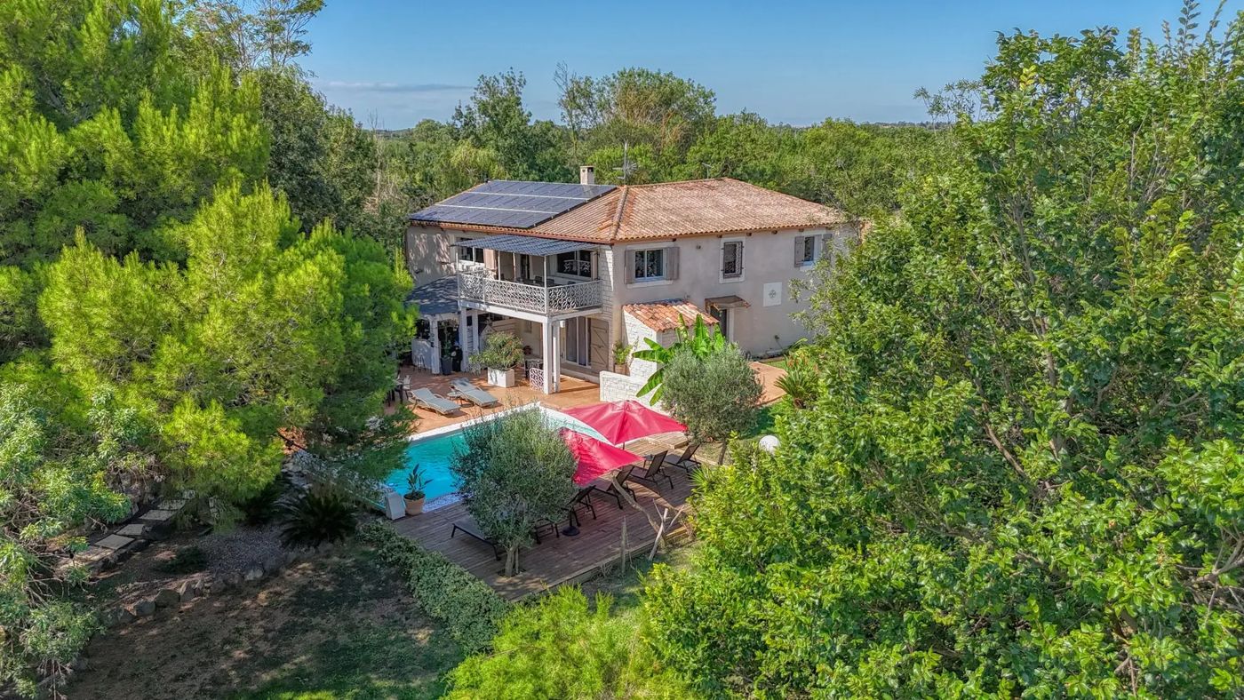 Villa Alyzea