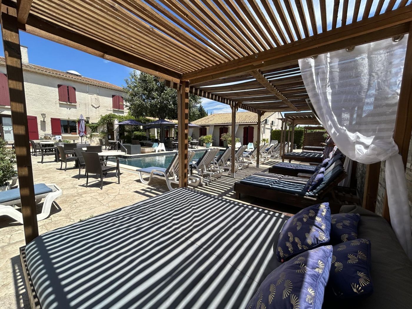 Le Mas Des Amandiers Hotel Graveson