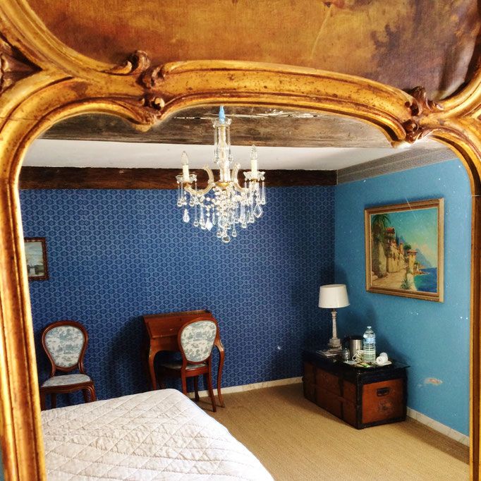 Jan's Place in Burgundy