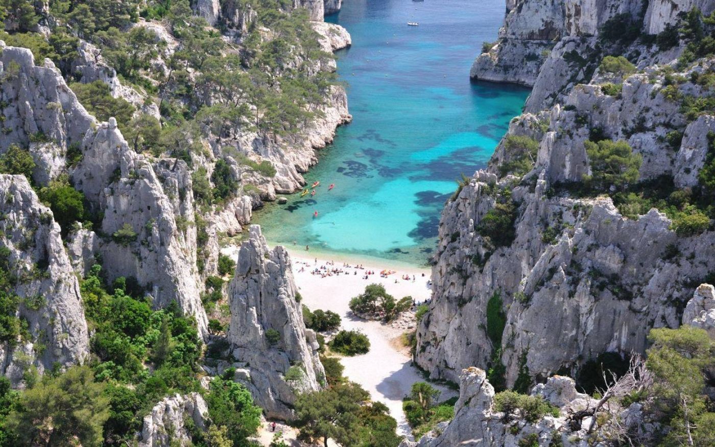 Cassis Hostel