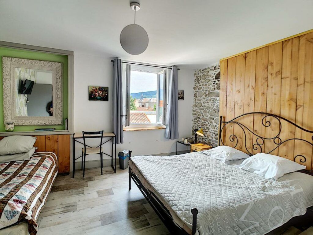 Maison de ville au pied de la Montagne Noire