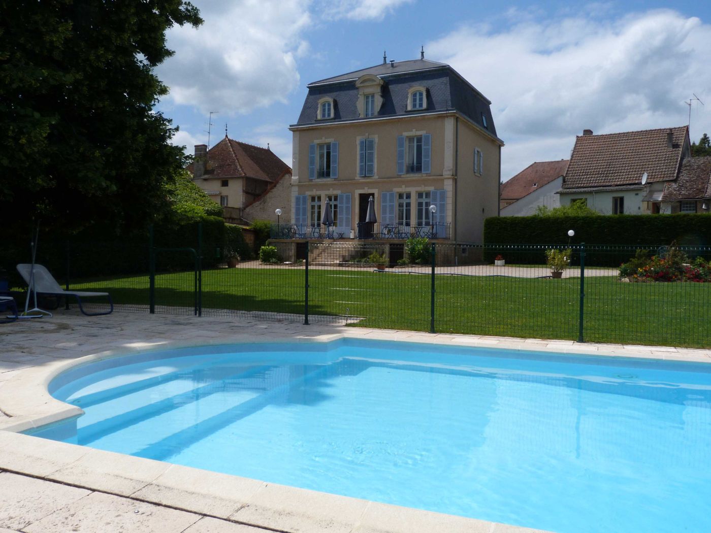 Logis Hotel du Cheval Blanc