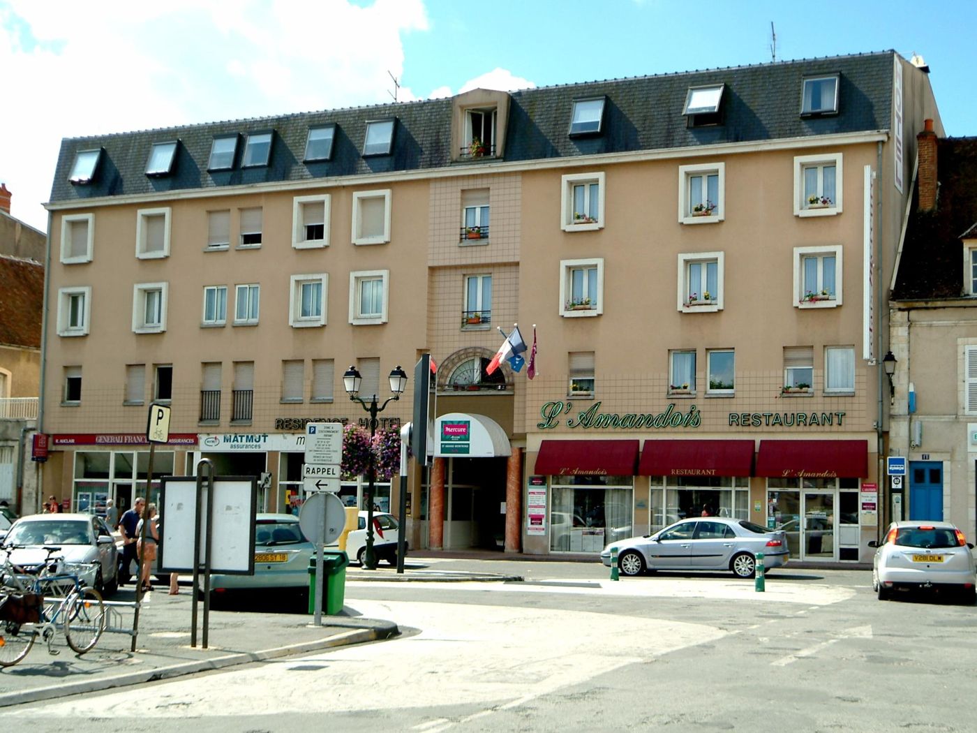 Logis Hotel l'Amandois