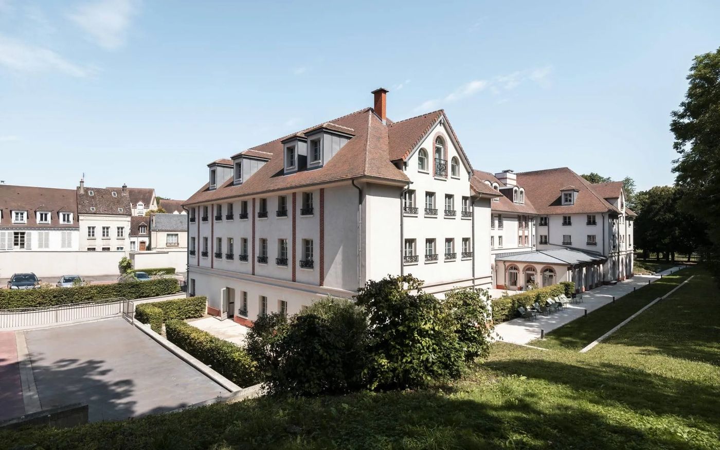 Mercure Maintenon