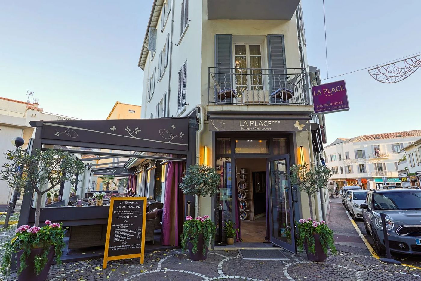Hôtel La Place