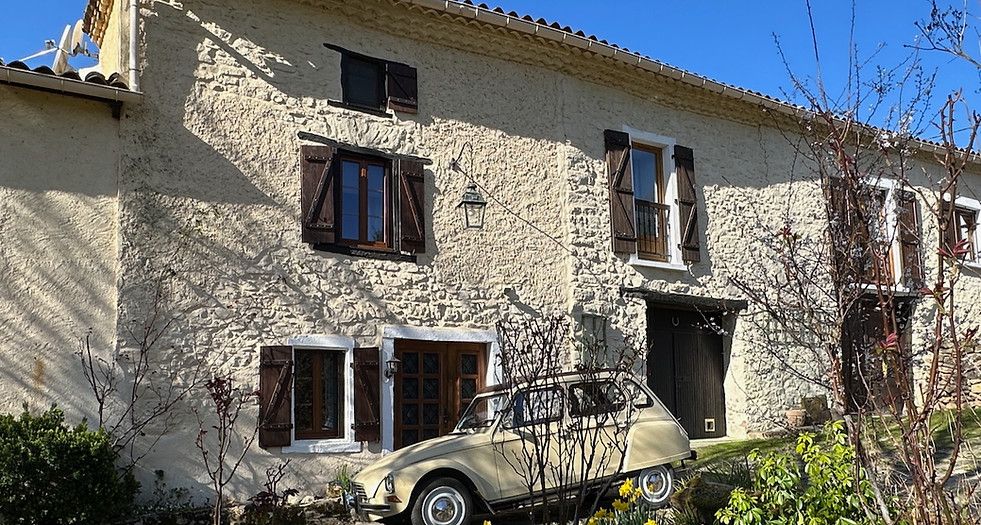 Les Deux Chevaux Chambres d'Hôtes