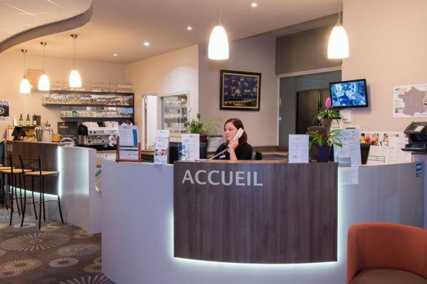 Brit Hotel Tours Sud – Le Cheops