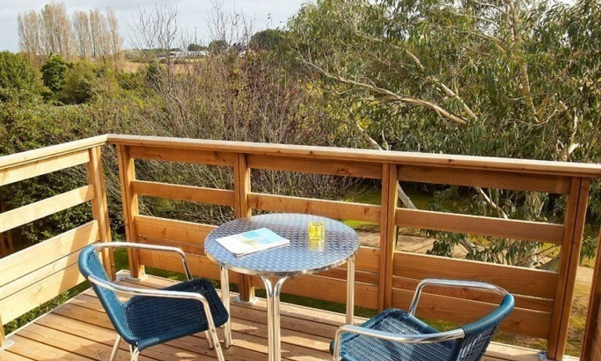 Carnac Lodge & Hotel