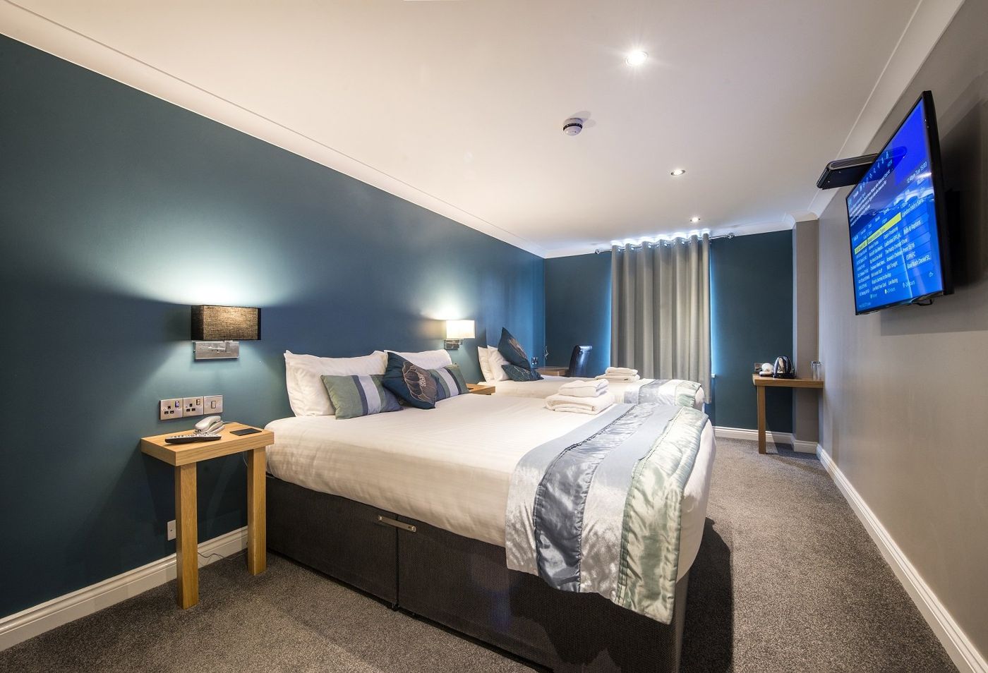 Dolphin Rooms
