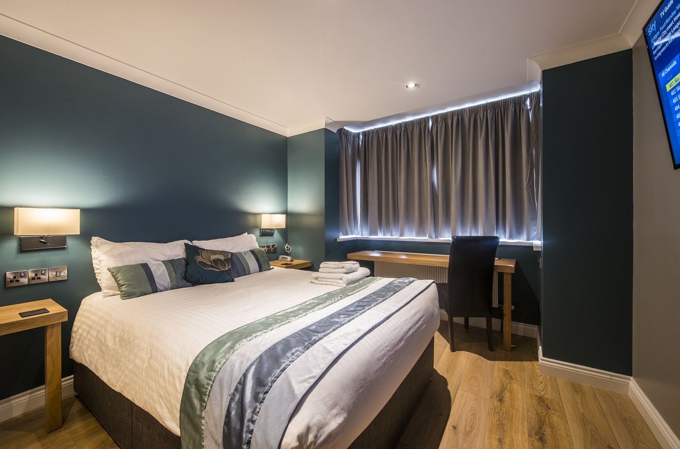 Dolphin Rooms
