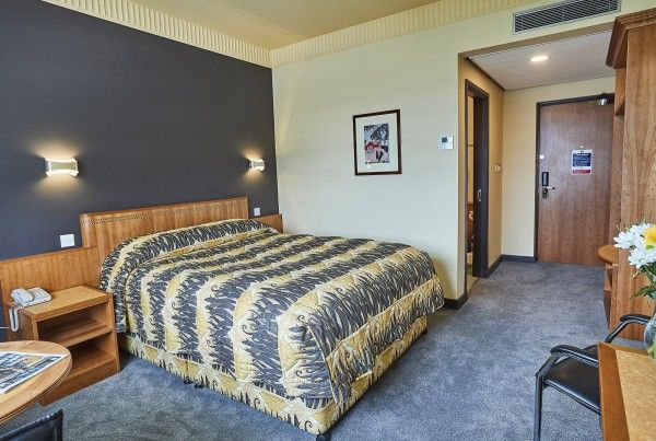 Aviator Hotel