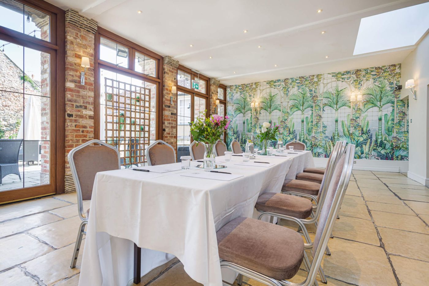 Swan Hotel