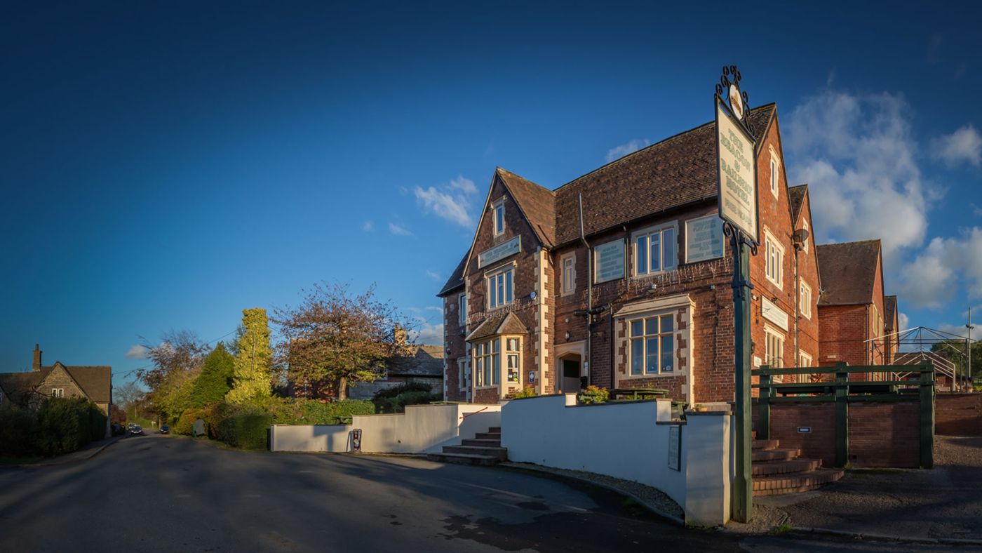 The Beacon & Railway Hotel