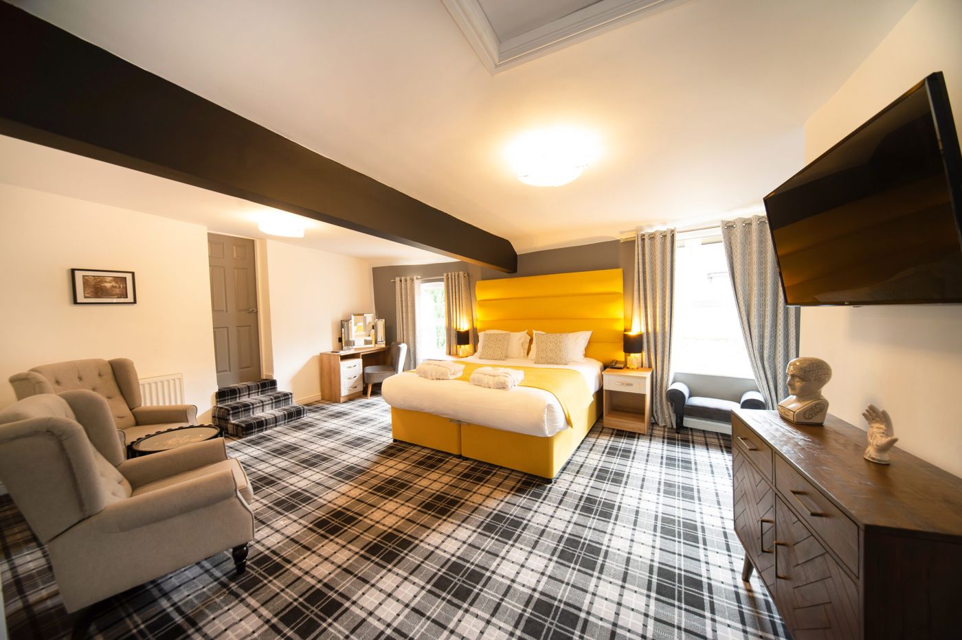 Kirkfield Hotel