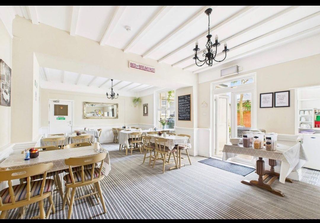 Clifton Hotel