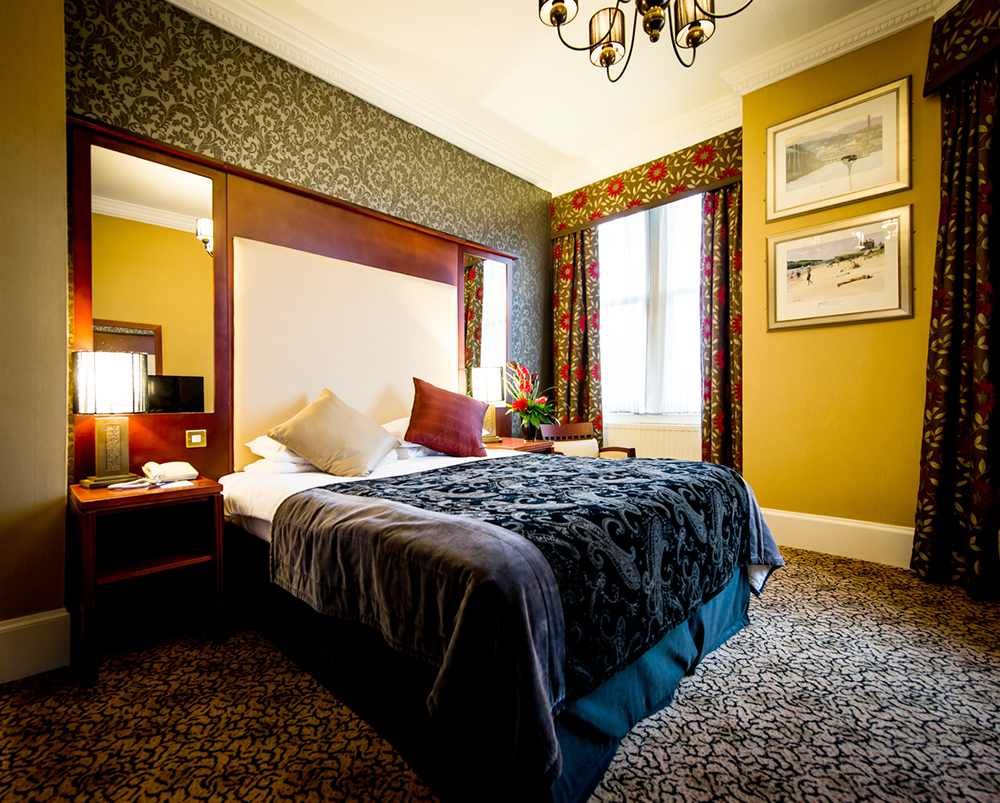 The Queens Hotel
