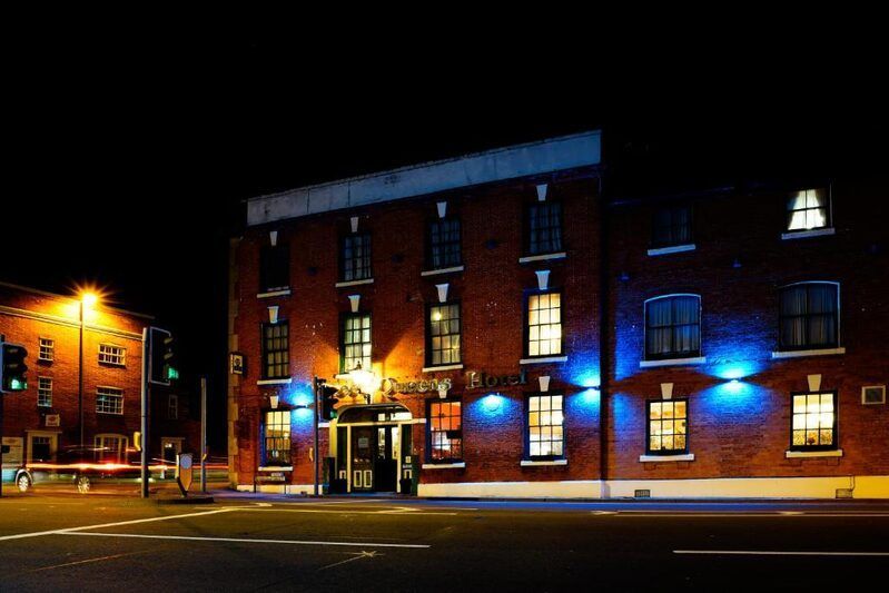 Three Queens Hotel