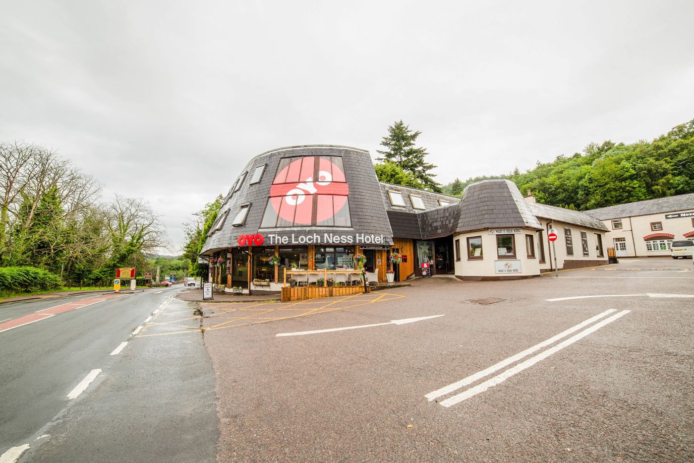 Loch Ness Lodge