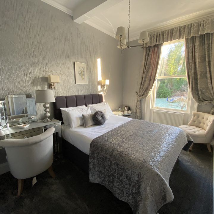 Ashburn House B&B
