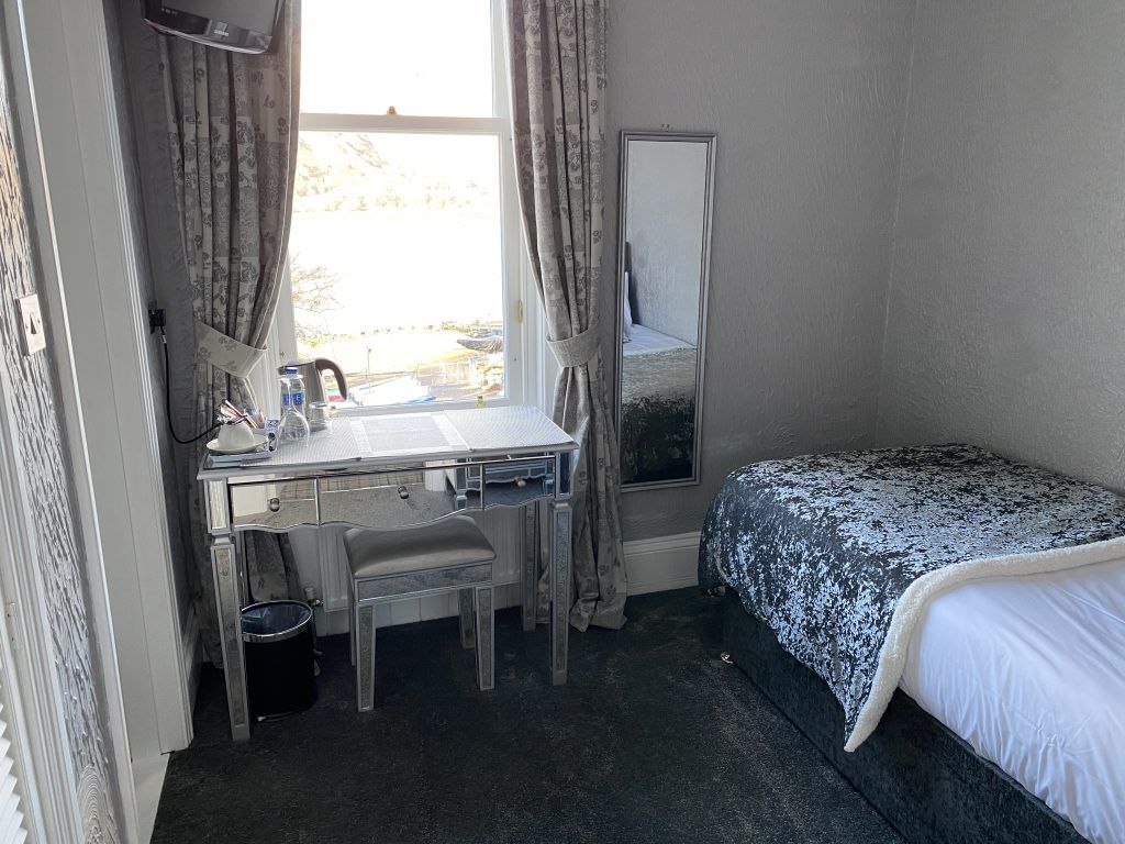 Ashburn House B&B