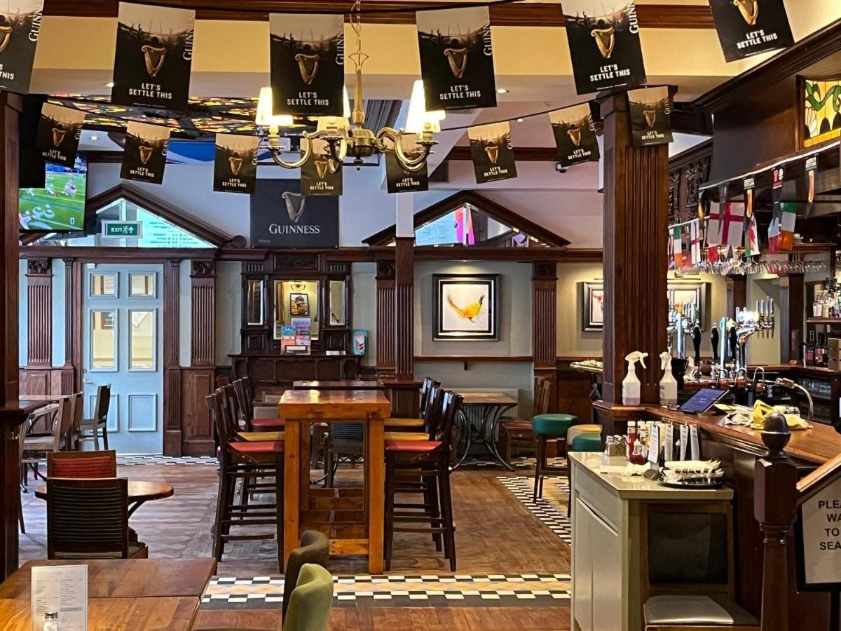 The Globe Inn