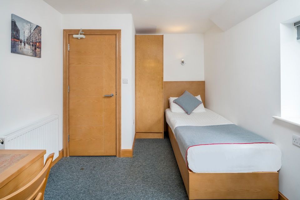 OYO Flexistay Aparthotel Sutton