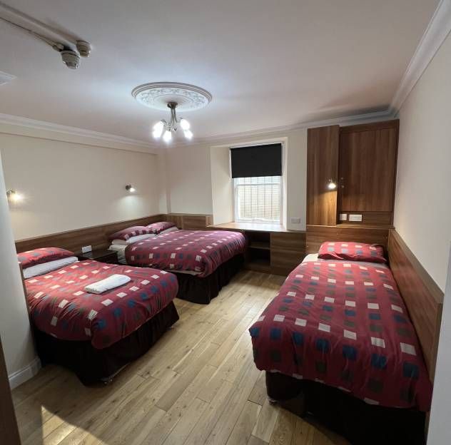 Smiths Hotel