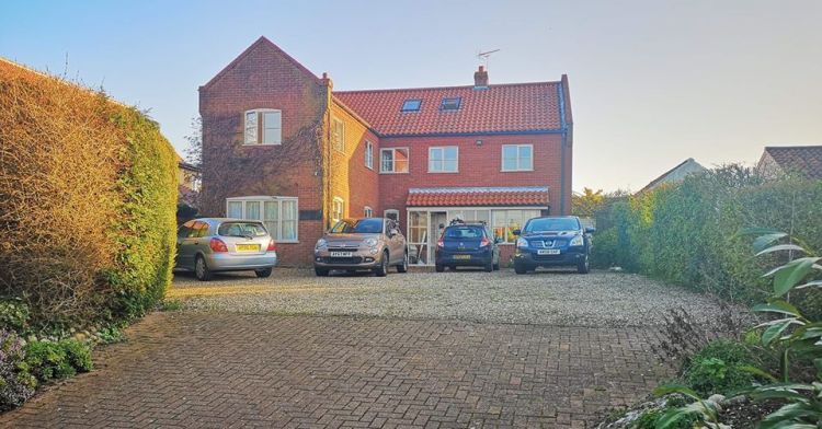 Bramble Lodge Blakeney Annex and Bed & Breakfast
