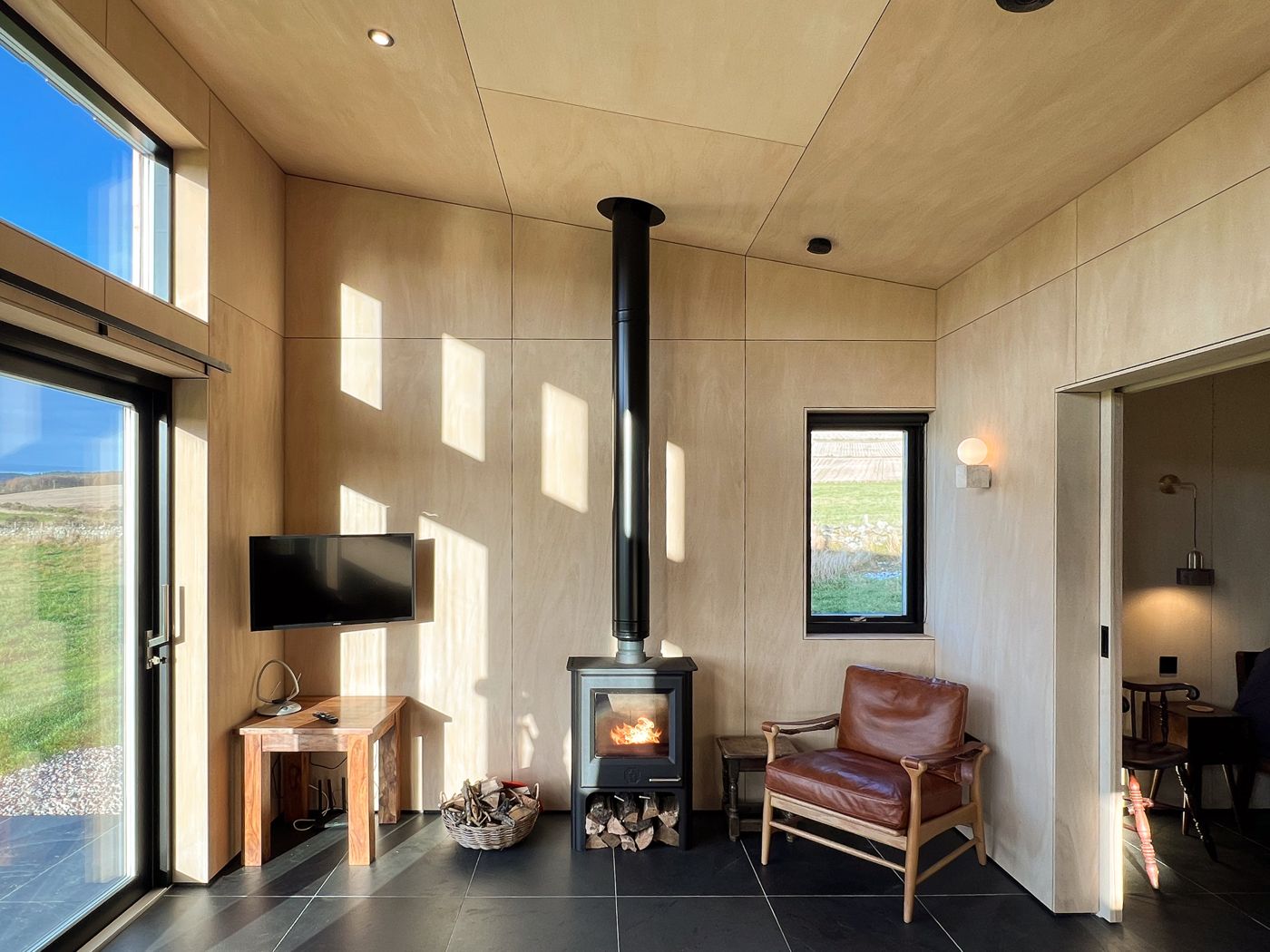 Tillyfruskie Farm Cabin