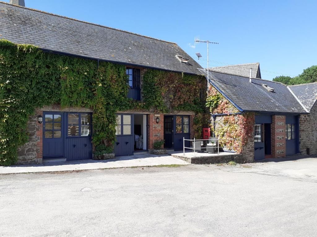 The Ivy Barn Holbeton Devon