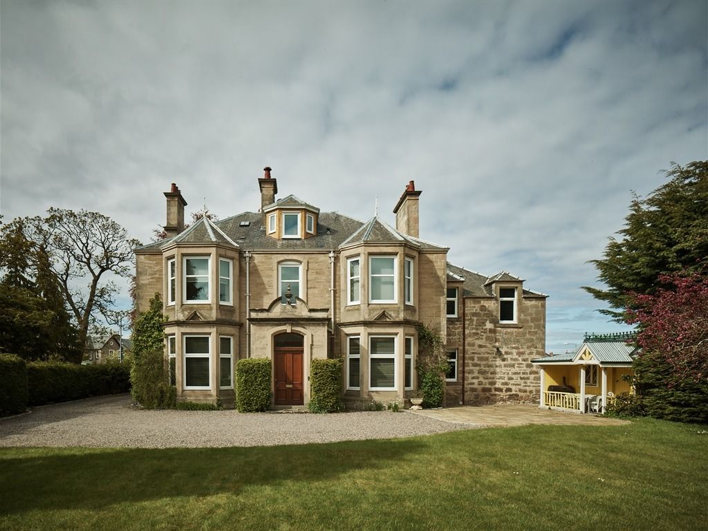 Tali Ayer Country House