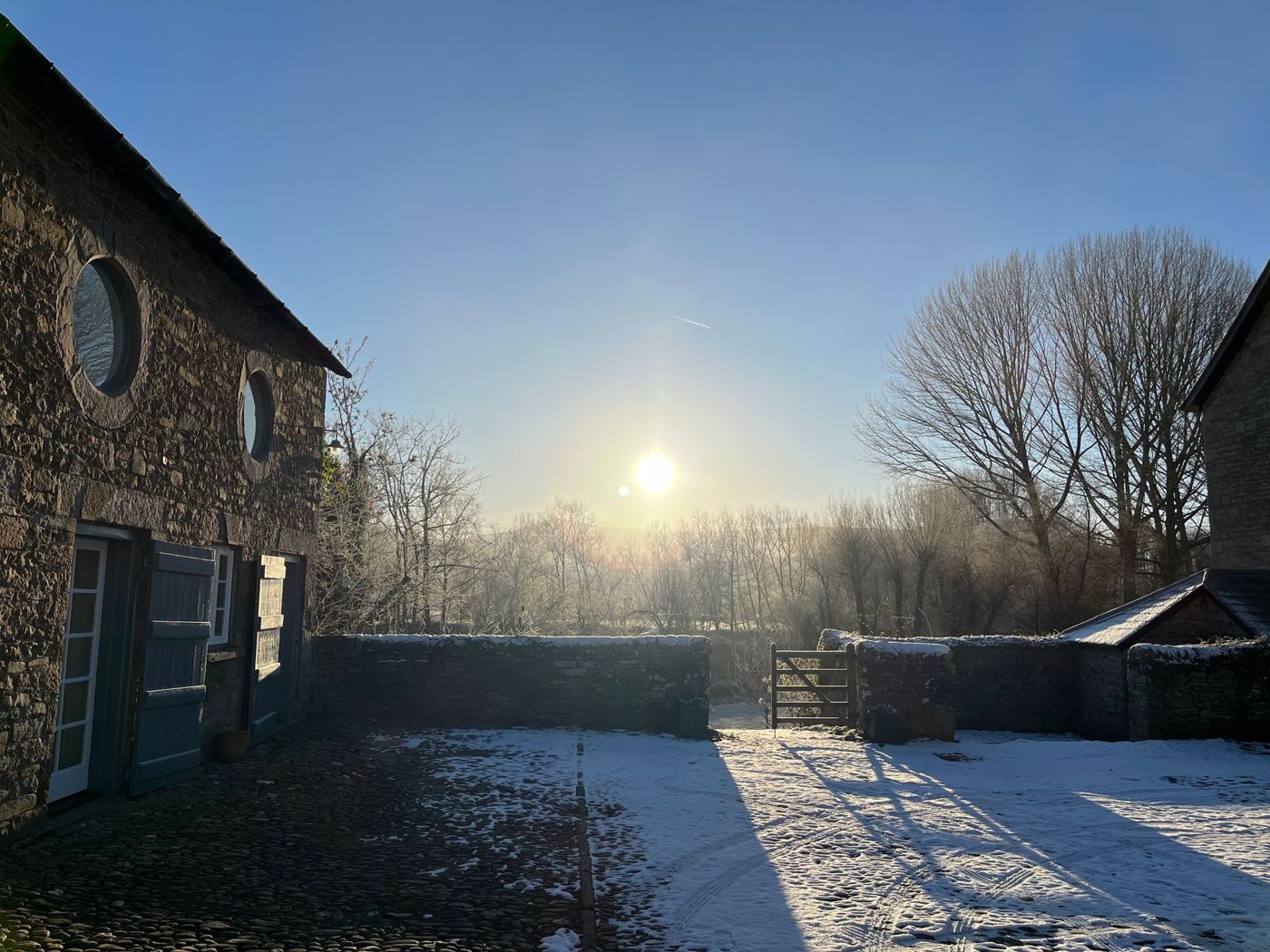 Glanhenwye Cottages
