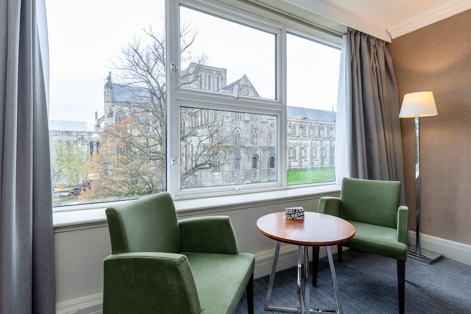 Mercure Winchester Wessex Hotel