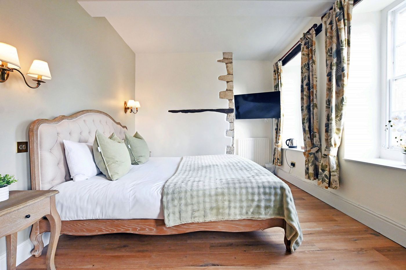 Moonraker Hotel
