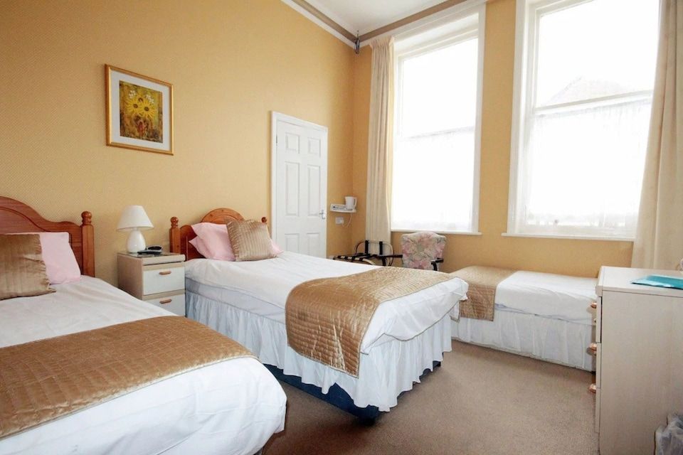 OYO Marine Parade Hotel