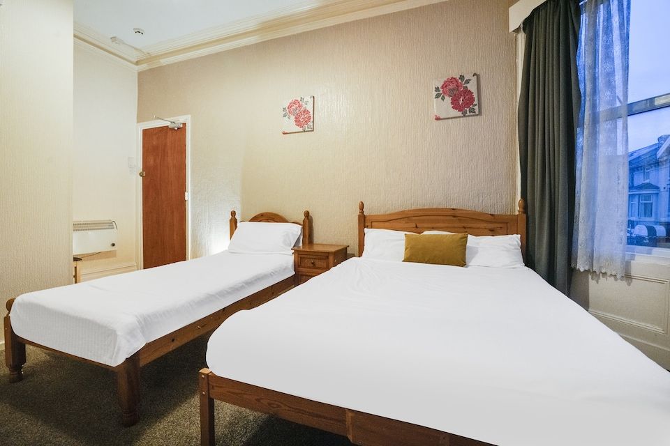 Chesterton Hotel