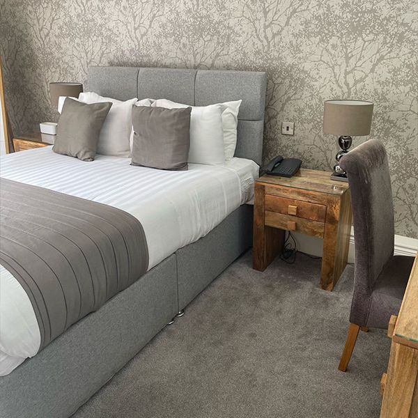 Oaklands Hotel