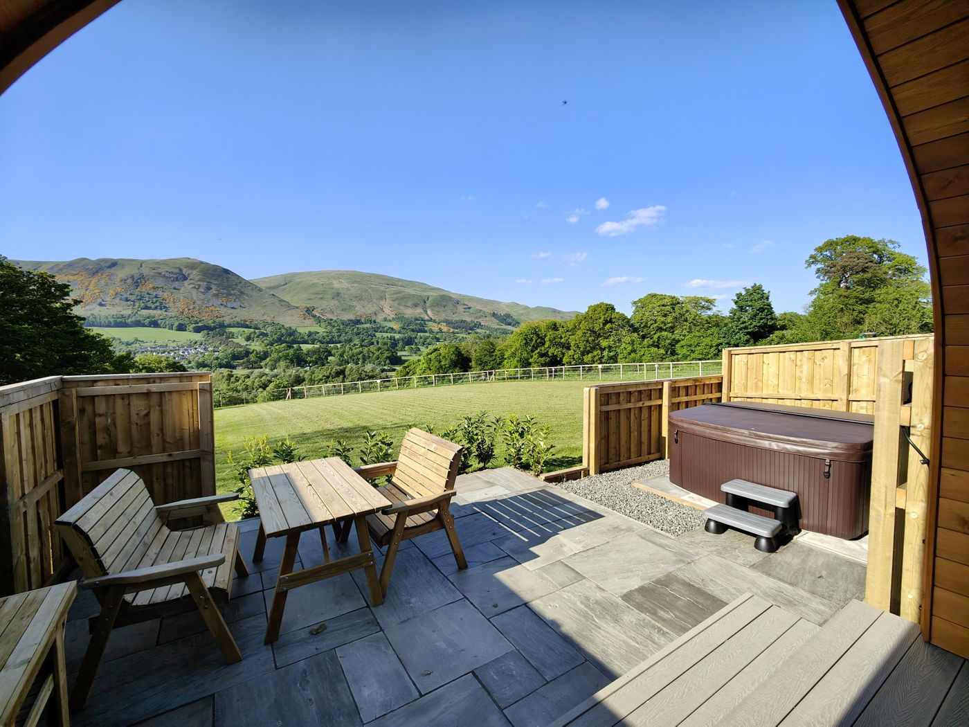 DevonKnowes Lodges