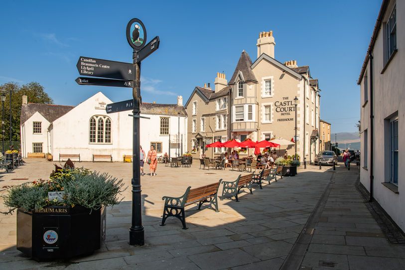 Castle Court
