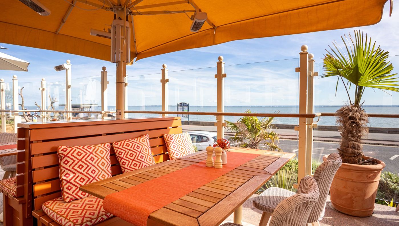 Roslin Beach Hotel