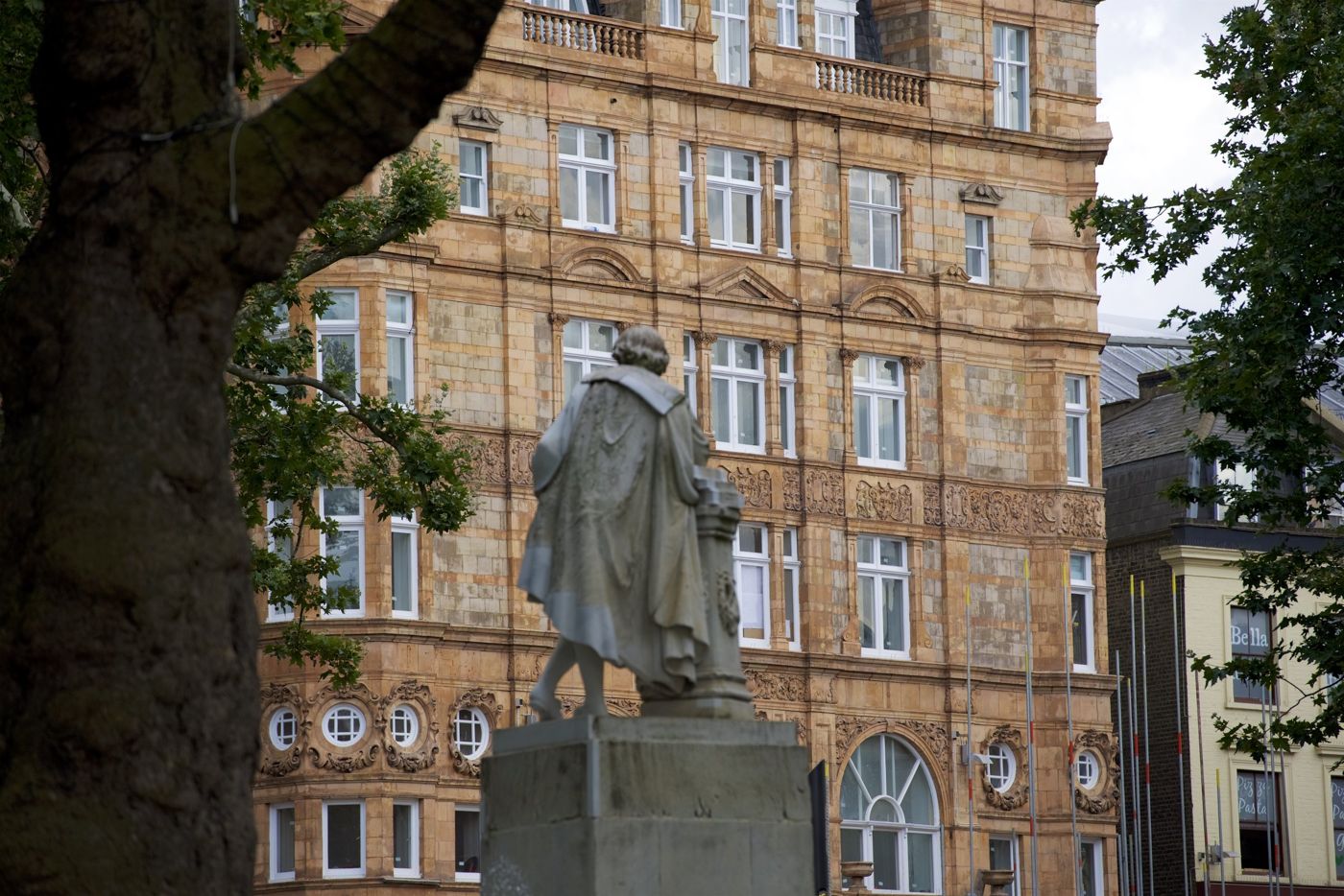 Victory House Hotel