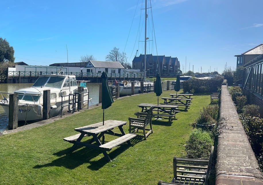 River Haven Hotel